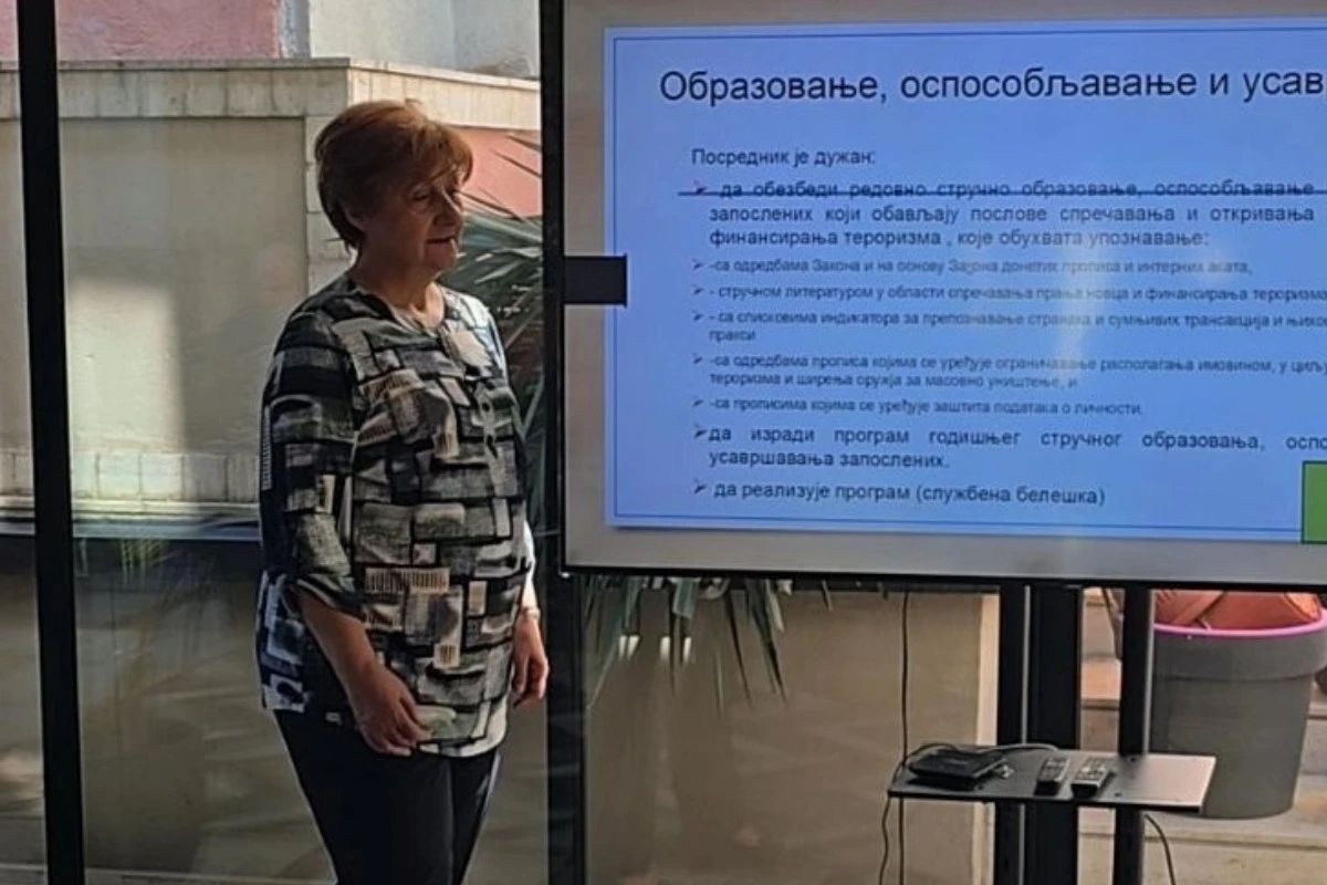 Verica Simić, čuvanje dokumenata o strankama